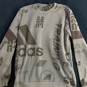 Medium Adidas sweatshirt